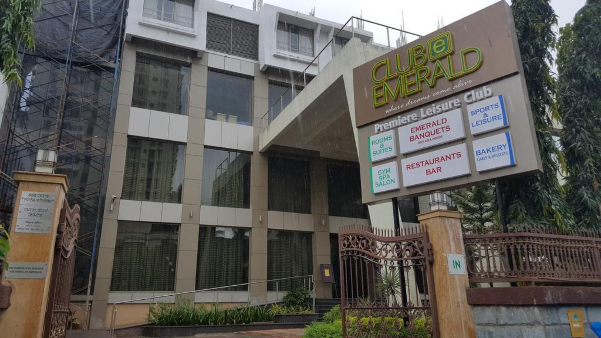 Club Emerald Mumbai Dış mekan fotoğraf