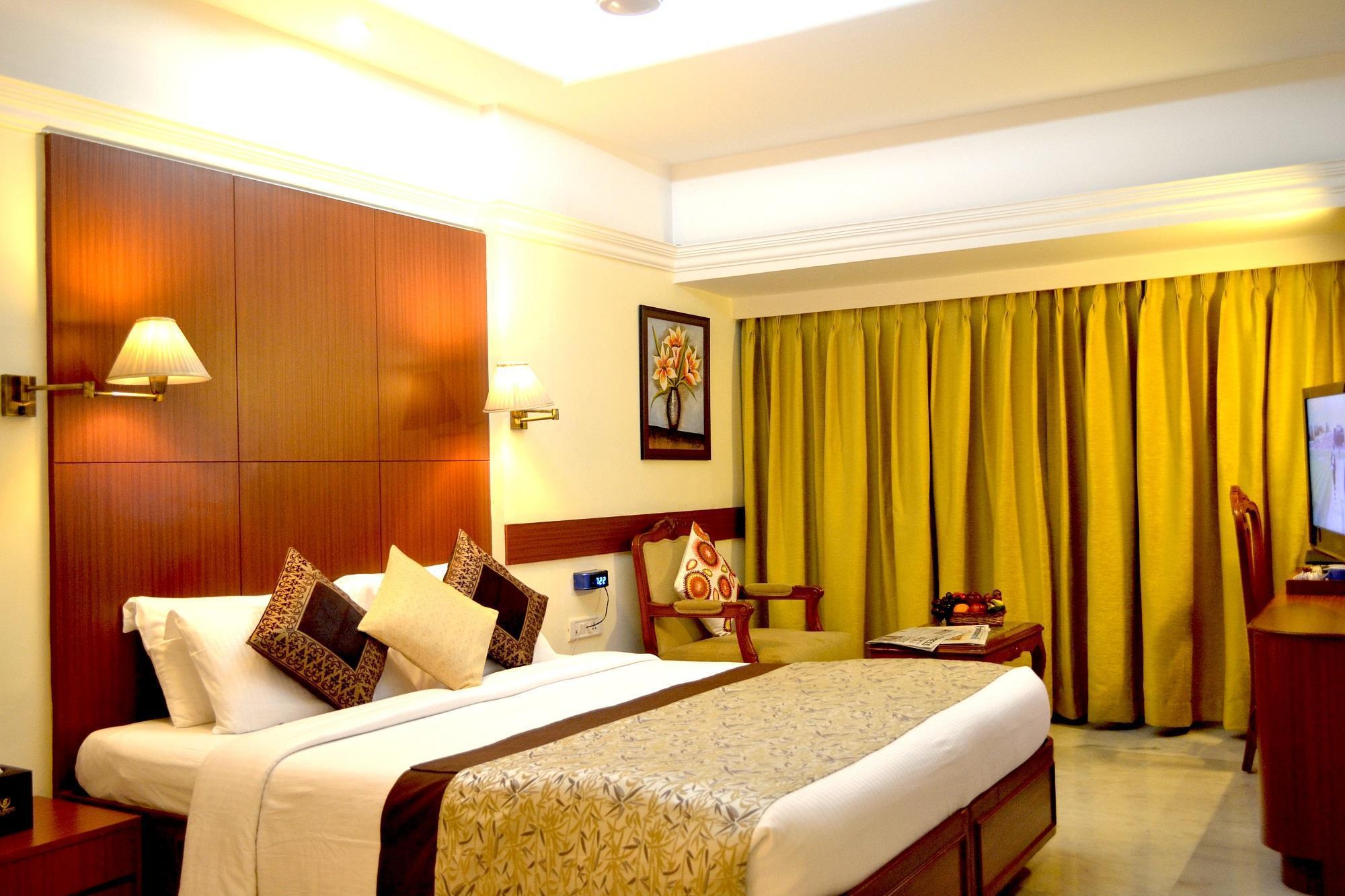 Club Emerald Mumbai Dış mekan fotoğraf